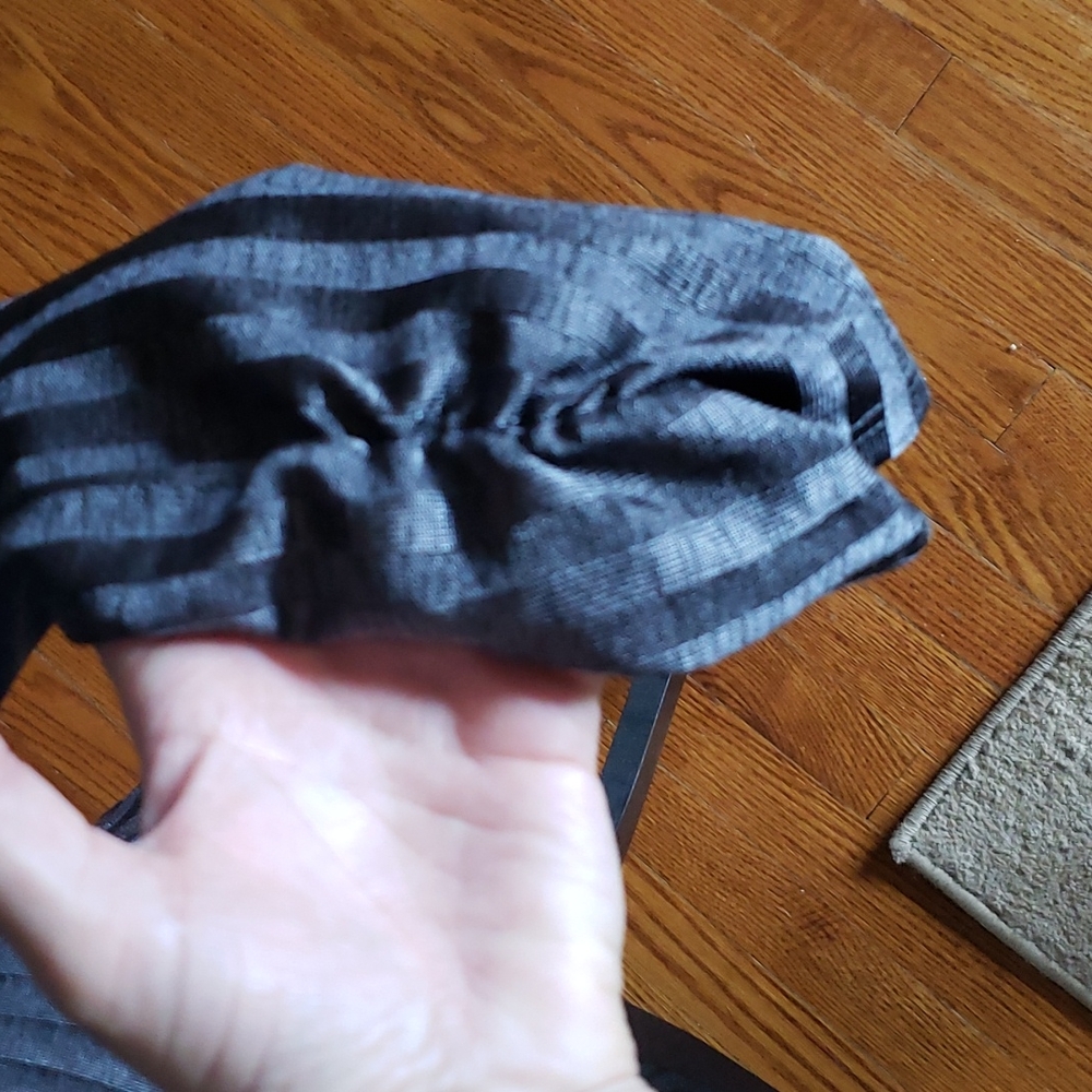 A Byer Gray Top Size Medium - Picture 3 of 12
